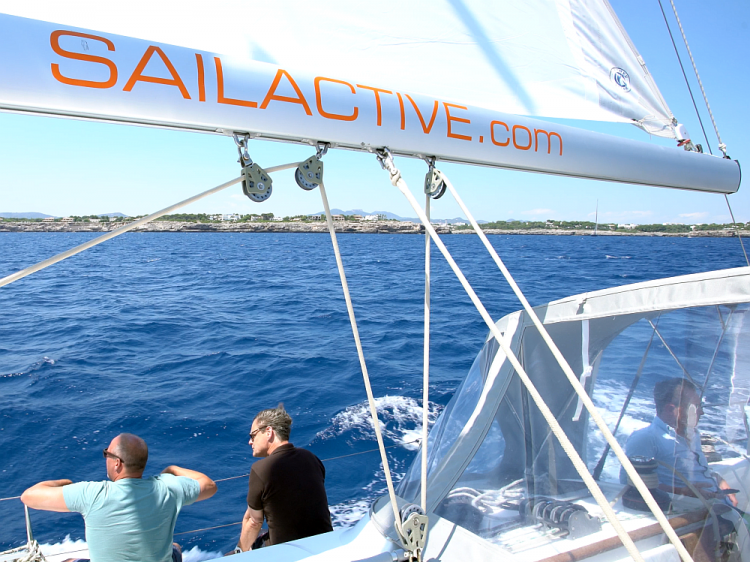 SAILACTIVE_Yachtcharter Mallorca_05.png