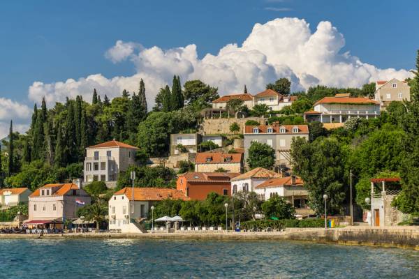 Elaphiten Insel Kolocep Kroatien Panorama.jpeg